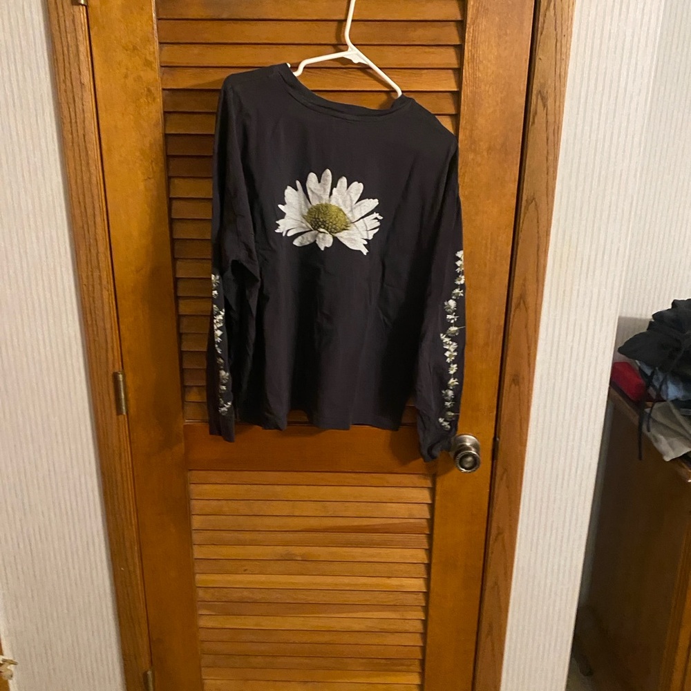 Levi's Women's Black Long Sleeve Daisy Tee
